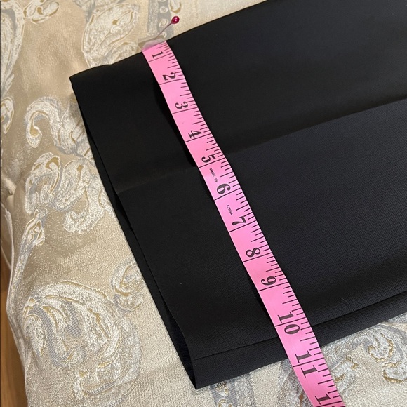 Women’s Black wide leg capris Pants - Picture 4 of 9